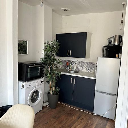 One Bed Victorian Flat,10 Min Walk To Paddington, Sleeps 4, Pet-Friendly Londres Exterior foto
